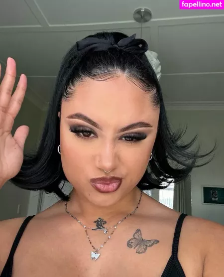 Taylaraywhite OnlyFans Thumbnail #zfF6WD6XMO