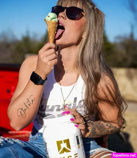 Taylor Garland photo