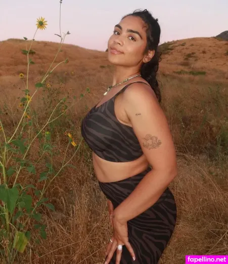 Taylor Giavasis OnlyFans Thumbnail #Eav0kUZT3s