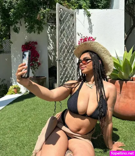Taylor Giavasis Main Profile Photo