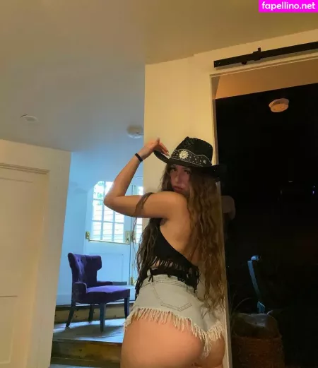 Taylor Hansen OnlyFans Thumbnail #fMI8l1LJ3c