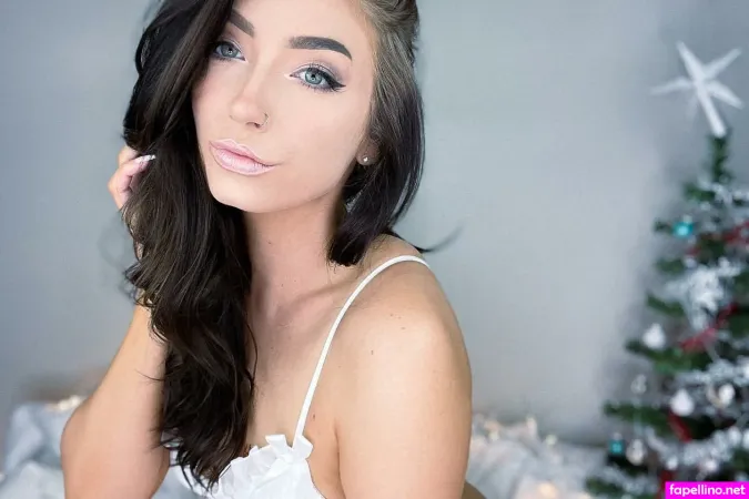 Taylor Kristine OnlyFans Thumbnail #aw8leJ7kZ5