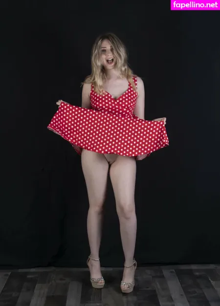 Taylor Mae Model OnlyFans Thumbnail #VYRWUqV8pL