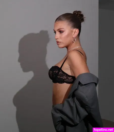 Taylor Malkov OnlyFans Thumbnail #CsavSUoge8