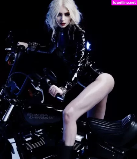 Taylor Momsen OnlyFans Thumbnail #cLTlPd0ZS3