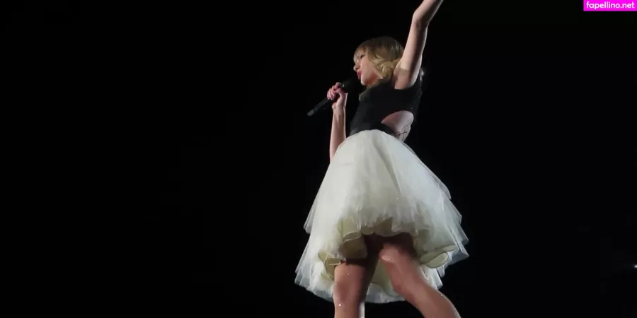 Taylor Swift OnlyFans Thumbnail #plHjxR8tKf