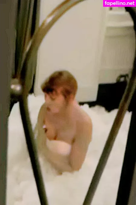 Taylor Swift OnlyFans Thumbnail #zdc3uDVi8L