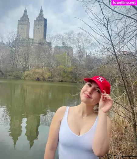 Taylor Tomlinson OnlyFans Thumbnail #HTkSfXr3Wb