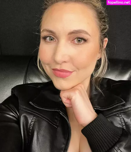 Taylor Tomlinson OnlyFans Thumbnail #Im1BABIC0q