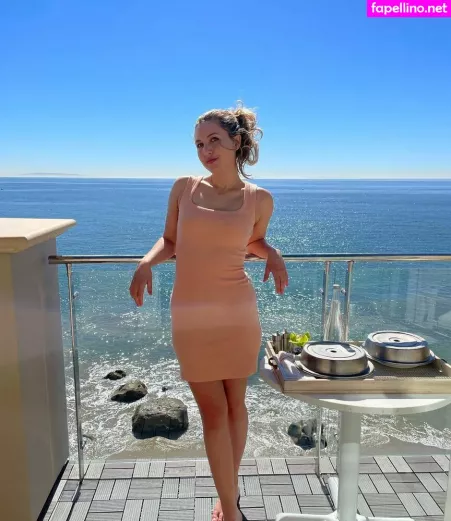 Taylor Tomlinson OnlyFans Thumbnail #o0YjqRBTHw