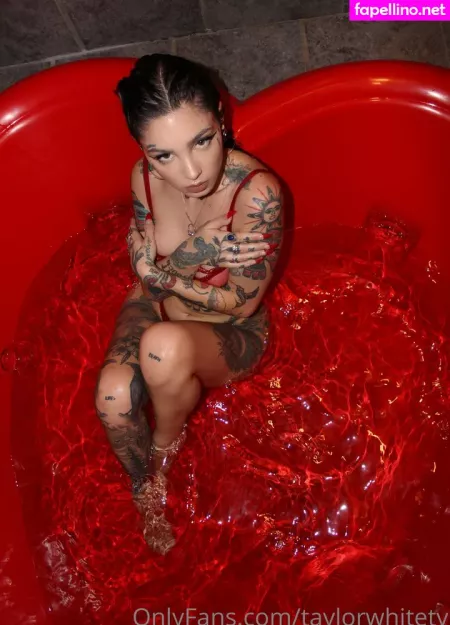 Taylor White OnlyFans Thumbnail #jRy3vWysYD