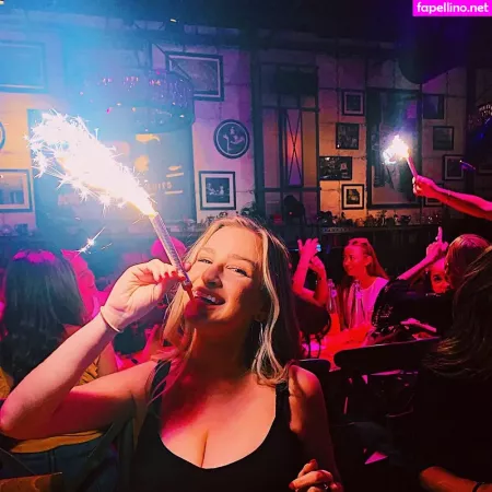 Taylor Z OnlyFans Thumbnail #Tm33RyoNWR