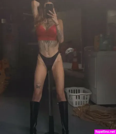 Taylorr Reneaa OnlyFans Thumbnail #fIm2fbfI3P