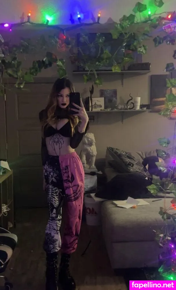 Taylor, taylorr.reneaa Nude Leaked OnlyFans Photo #yAANWpAsSi