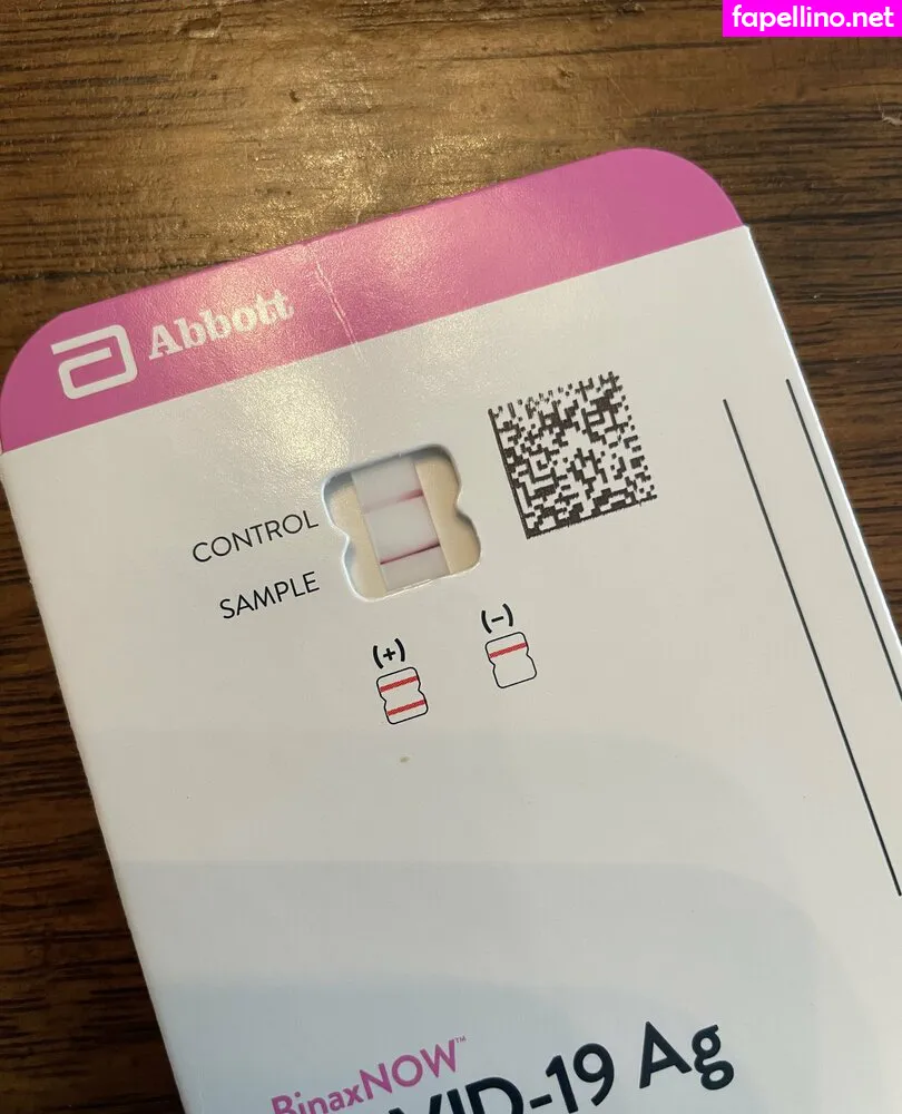 razzledazzlelips, taylorraz Nude Leaked OnlyFans Photo #JgQ6VQMaPT