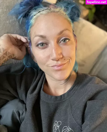 Taylorraz OnlyFans Thumbnail #KWgsmkZ0rk