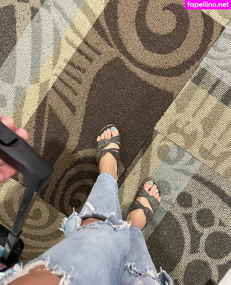 razzledazzlelips, taylorraz Nude Leaked OnlyFans Photo #OKtycSOouA