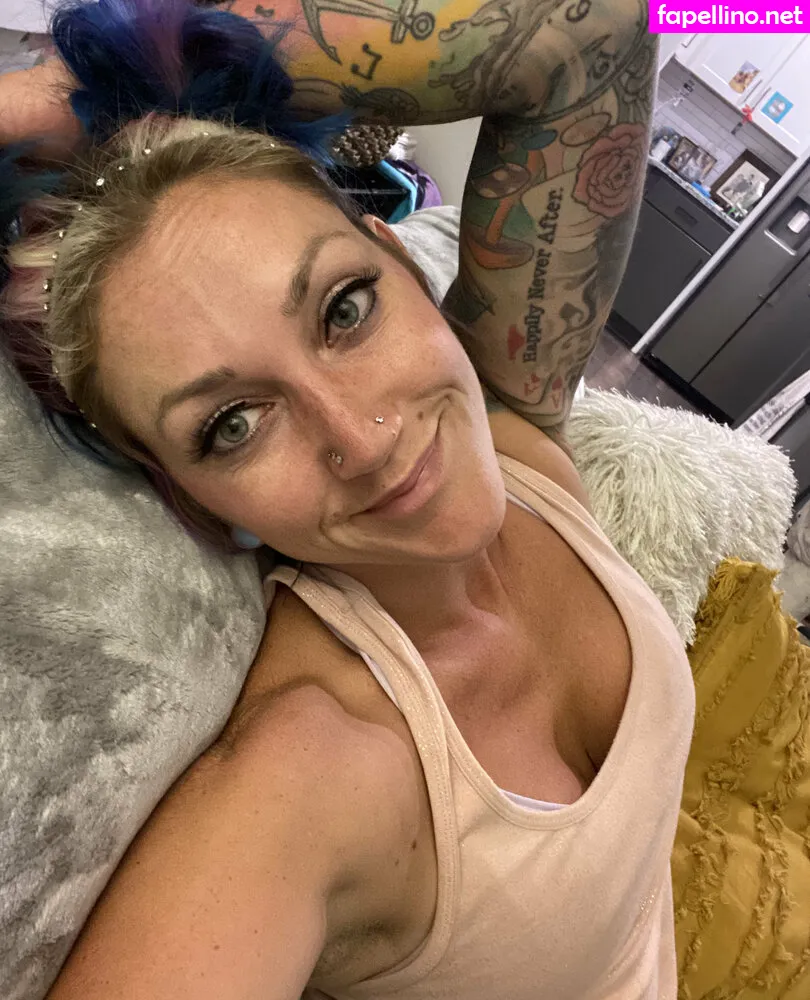 razzledazzlelips, taylorraz Nude Leaked OnlyFans Photo #TY2j5K9FIE