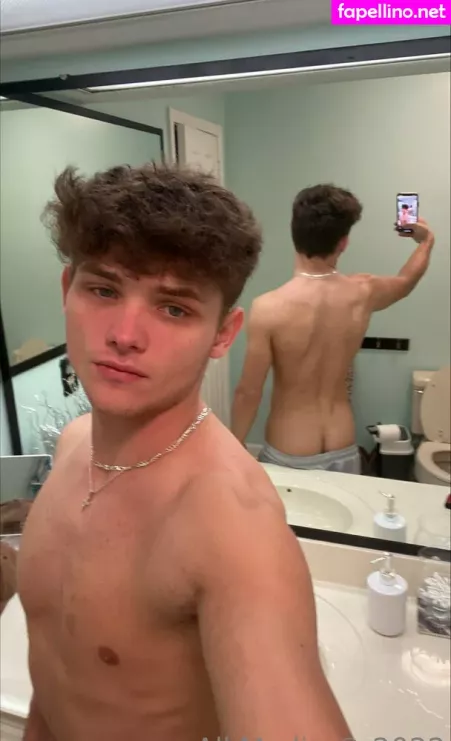 Taylorsvip OnlyFans Thumbnail #jXcSUV5JZx