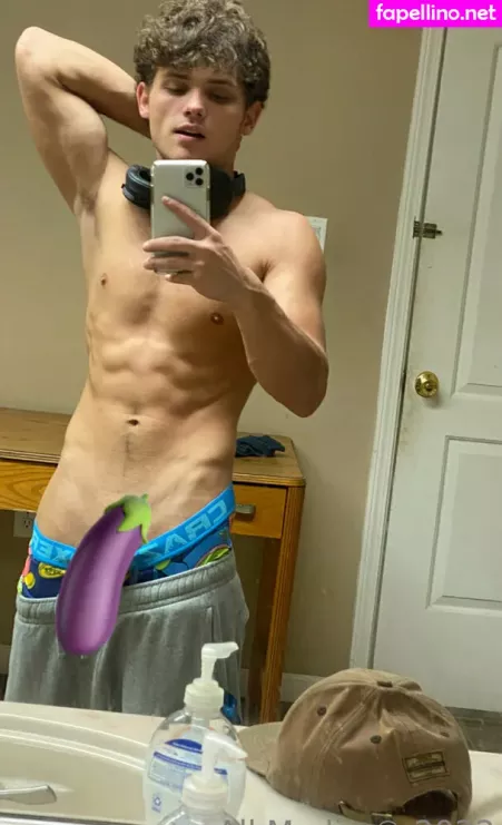 Taylorsvip OnlyFans Thumbnail #r4LL4EGy31