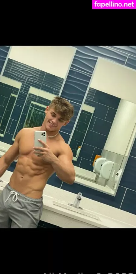 Taylorsvip OnlyFans Thumbnail #y9BqdFkHXx