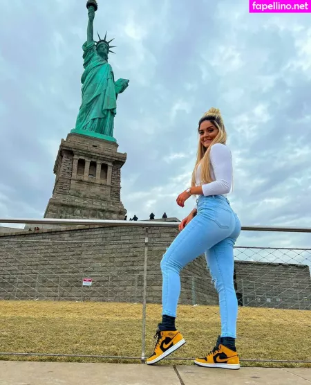Taynara Melo De Carvalho OnlyFans Thumbnail #O3zxmedS5W