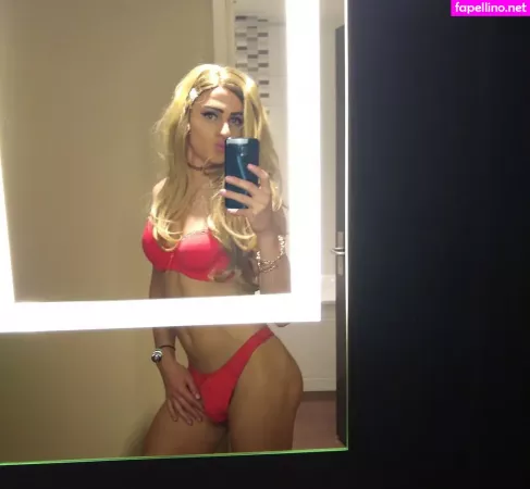 Tayrosiee OnlyFans Thumbnail #u0xUUNySs1