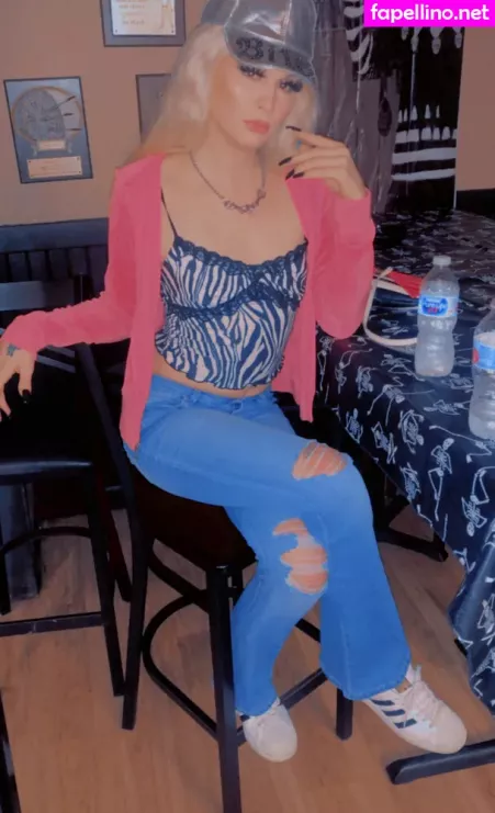 Taytaypeepshow OnlyFans Thumbnail #3dZKclb5tu