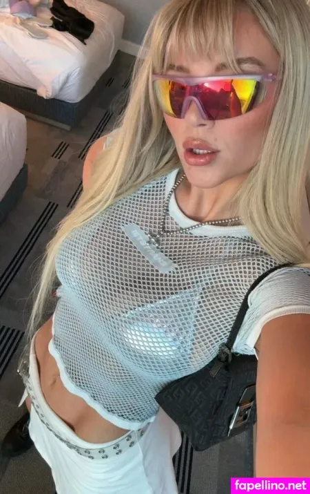 Tayylavie Bunnybunsxo Strwbrrycakexo OnlyFans Thumbnail #p3CpRVjfVY