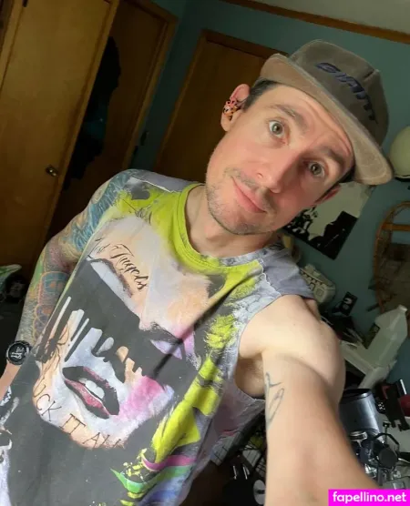 Teaforwinterfree OnlyFans Thumbnail #EHpgJlyo55