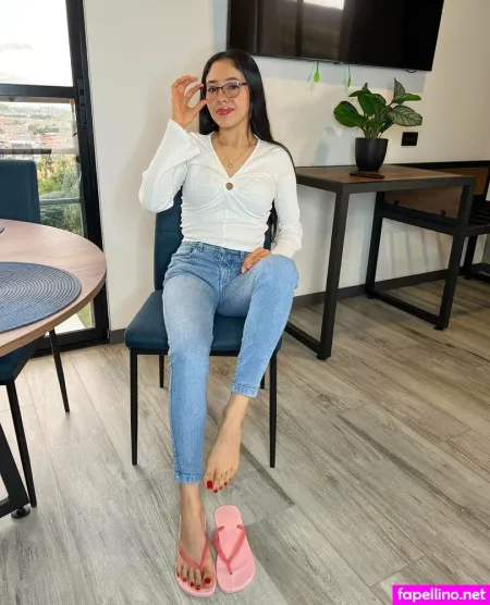Teamfootmodelsco OnlyFans Thumbnail #0l3EGS5urf