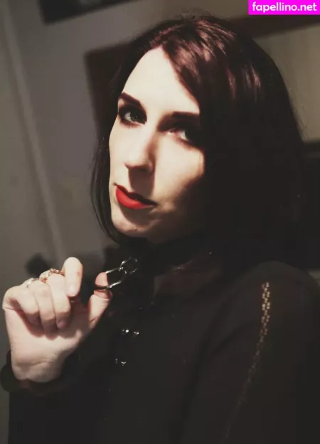 Tearexqueen OnlyFans Thumbnail #j8YtOlMsiI