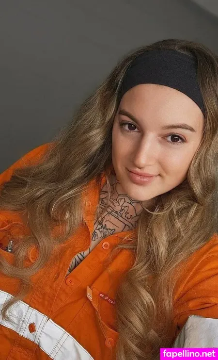 Tearna Schumann OnlyFans Thumbnail #PGxLdTeFEY