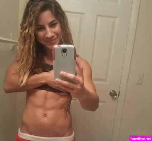 Tecia Pennington OnlyFans Thumbnail #eiomZKSgdS