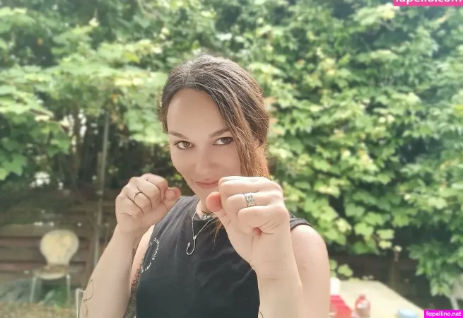 Tee Rouble OnlyFans Thumbnail #je13B0fkYT