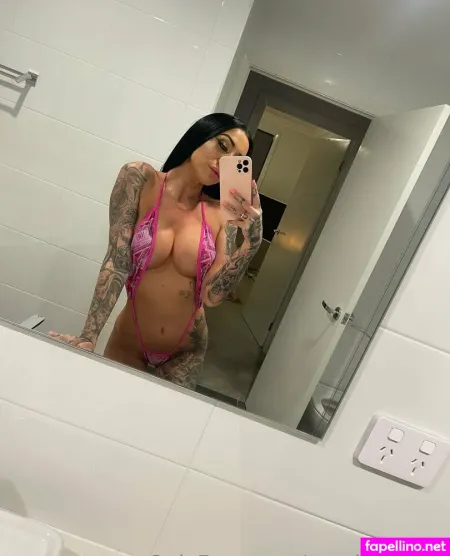 Teeekayyfree OnlyFans Thumbnail #ysb5UMWXVl