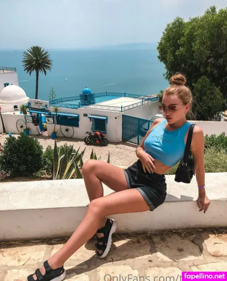 Teeen Lola OnlyFans Thumbnail #xnCL5DGz1q