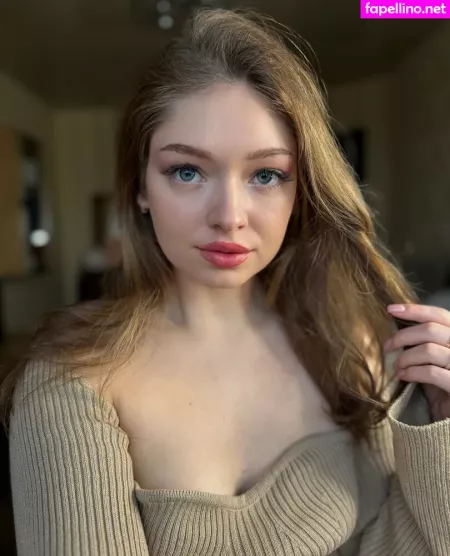 Teen Mia OnlyFans Thumbnail #W5VMdZaSpy