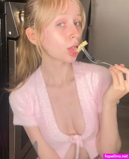 Teenzybella OnlyFans Thumbnail #ruN423OO6u