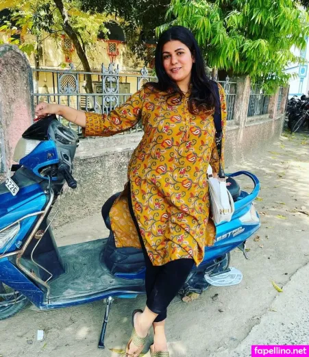 Tejaswi Pandeyy OnlyFans Thumbnail #1mc9l062T9