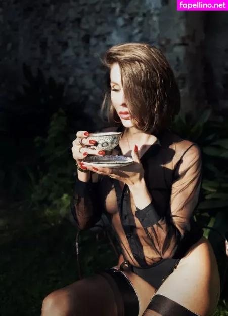 Tekeonheels OnlyFans Thumbnail #s5kU4XNxIk