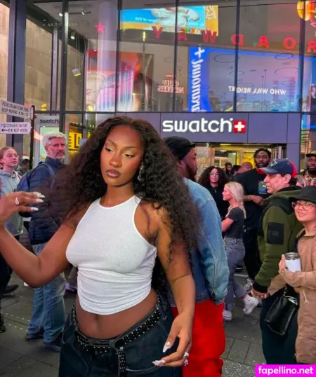 Tems OnlyFans Thumbnail #v9PQvHnmXq