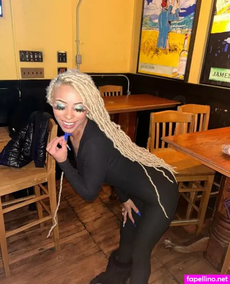 Tenderbabe19 OnlyFans Thumbnail #KrbzW5sYte
