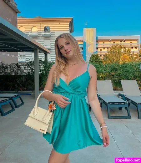 Teresa Bauer OnlyFans Thumbnail #zZC6ic9BeR