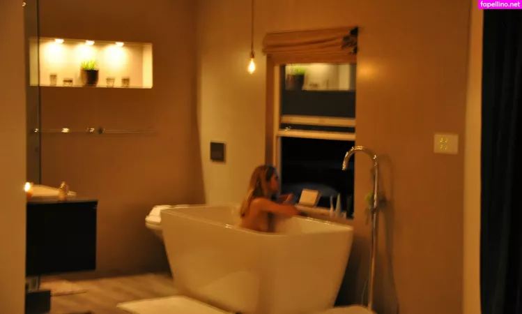 Teresa Palmer OnlyFans Thumbnail #x8AFqTkBkY