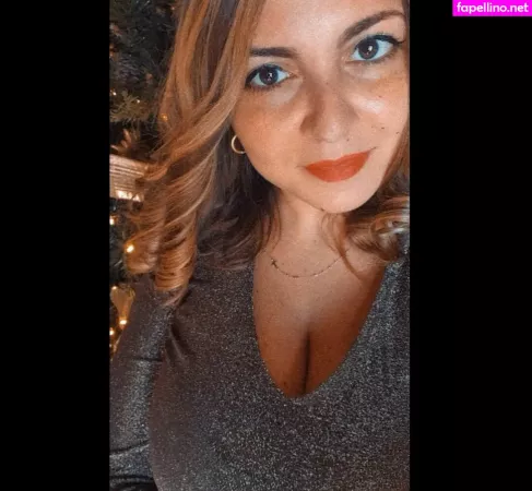 Teresa V OnlyFans Thumbnail #NKxbEKKPF5