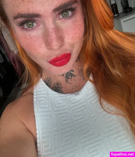 Terezkafoxiee OnlyFans Thumbnail #YImC9MRsuI