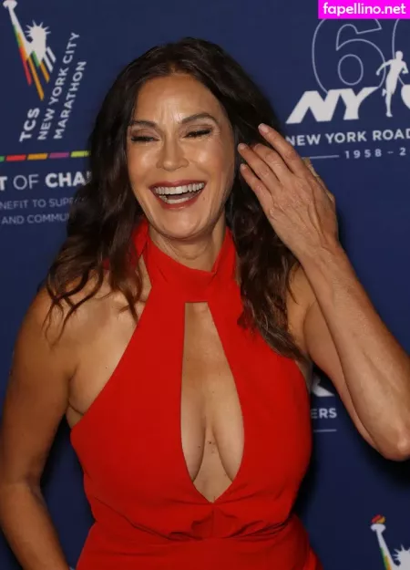 Teri Hatcher OnlyFans Thumbnail #yNTIADDaWi