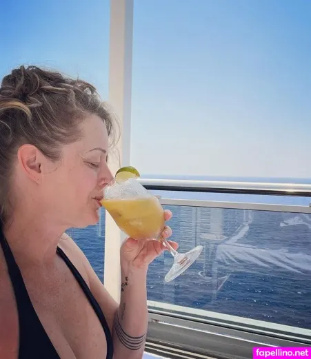 Teri Polo Main Profile Photo