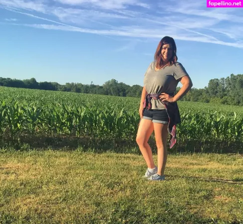 Terrisa Bukovinac OnlyFans Thumbnail #J2QbuzfKsX